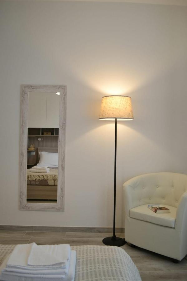Le Grigne Guesthouse - The Garden Oliveto Lario Dış mekan fotoğraf